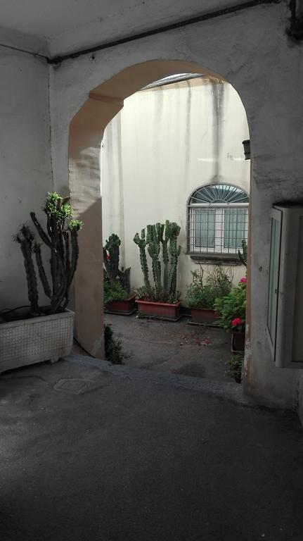 Buonanotte & Buongiorno Guesthouse Naples Exterior photo